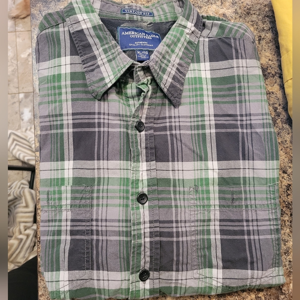 American Eagle long sleeve shirt Men Size Xl